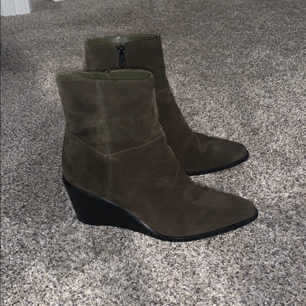 Brownish gray Suede Vince boot with wedge heel